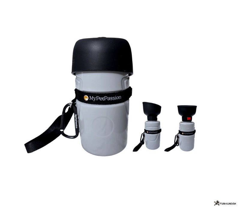 Vandflaske med foldbar drikkesk�l