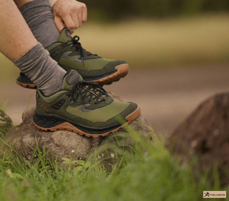 Keen Mens Hightrail Waterproof Hiking Shoe